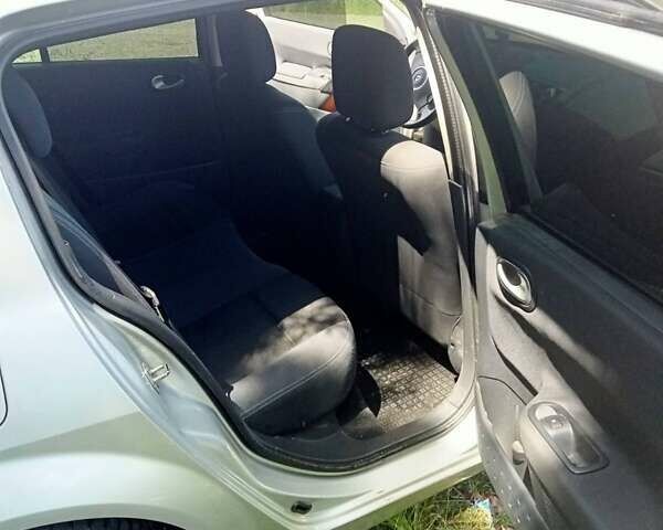 Серый Рено Меган, объемом двигателя 1.6 л и пробегом 277 тыс. км за 4600 $, фото 8 на Automoto.ua