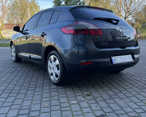 Рено Меган 2008 в Владимир-Волынский на Automoto.ua Серый Рено Меган, объемом двигателя 1.5 л и пробегом 248 тыс. км за 6100 $, фото 5 на Automoto.ua