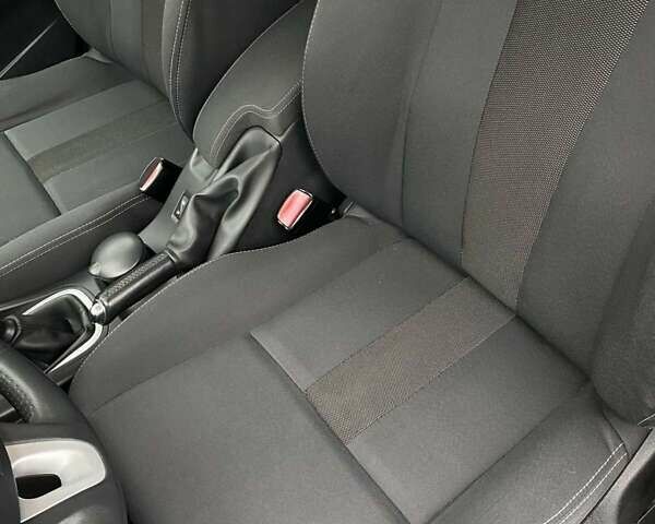 Сірий Рено Меган, об'ємом двигуна 1.6 л та пробігом 203 тис. км за 7450 $, фото 15 на Automoto.ua