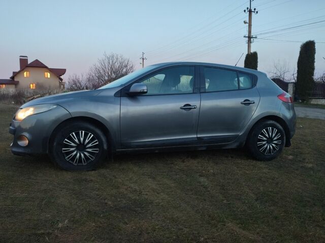 Серый Рено Меган, объемом двигателя 1.5 л и пробегом 290 тыс. км за 5300 $, фото 3 на Automoto.ua