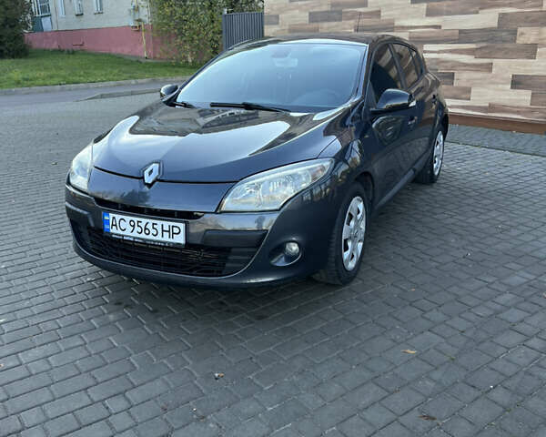 Рено Меган 2008 в Владимир-Волынский на Automoto.ua Серый Рено Меган, объемом двигателя 1.5 л и пробегом 248 тыс. км за 6100 $, фото 11 на Automoto.ua