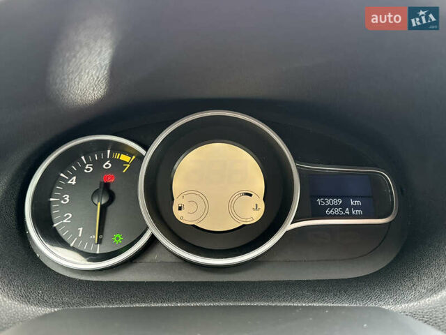 Серый Рено Меган, объемом двигателя 1.6 л и пробегом 153 тыс. км за 7650 $, фото 49 на Automoto.ua