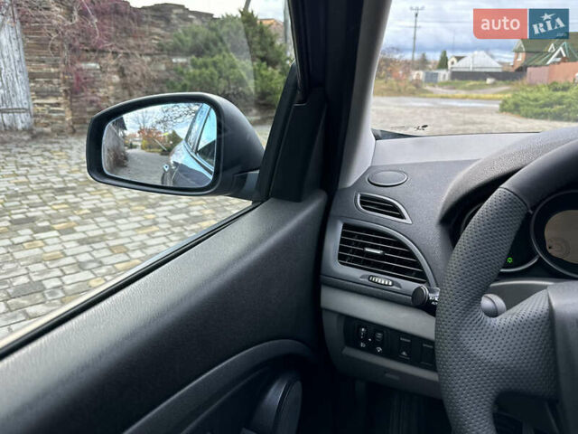 Серый Рено Меган, объемом двигателя 1.6 л и пробегом 153 тыс. км за 7650 $, фото 48 на Automoto.ua