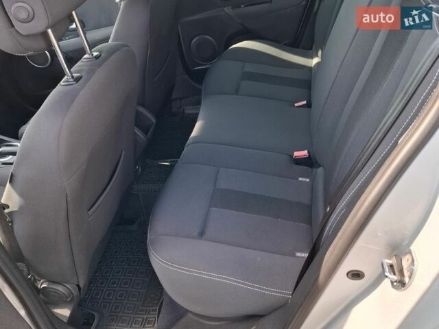 Серый Рено Меган, объемом двигателя 1.9 л и пробегом 204 тыс. км за 5750 $, фото 20 на Automoto.ua