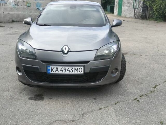 Серый Рено Меган, объемом двигателя 1.5 л и пробегом 350 тыс. км за 5700 $, фото 8 на Automoto.ua