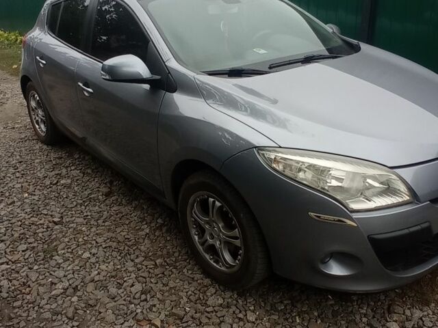 Серый Рено Меган, объемом двигателя 1.6 л и пробегом 206 тыс. км за 6500 $, фото 5 на Automoto.ua