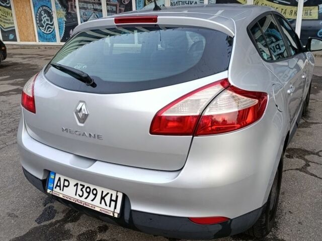 Сірий Рено Меган, об'ємом двигуна 1.6 л та пробігом 176 тис. км за 6700 $, фото 4 на Automoto.ua