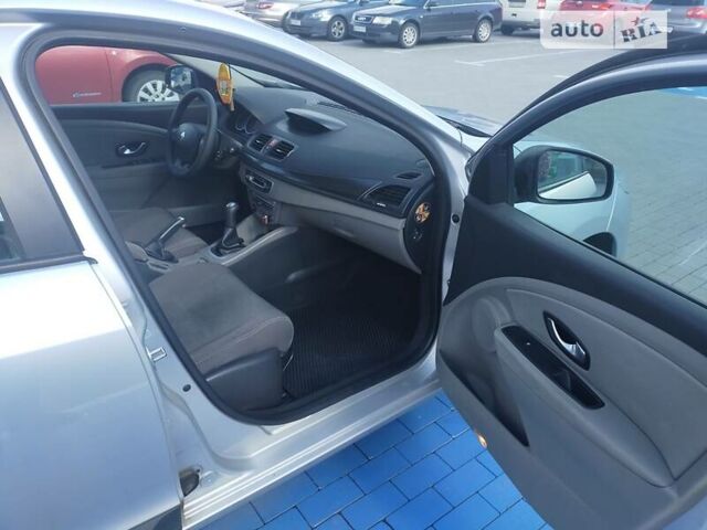 Сірий Рено Меган, об'ємом двигуна 1.5 л та пробігом 203 тис. км за 5400 $, фото 8 на Automoto.ua