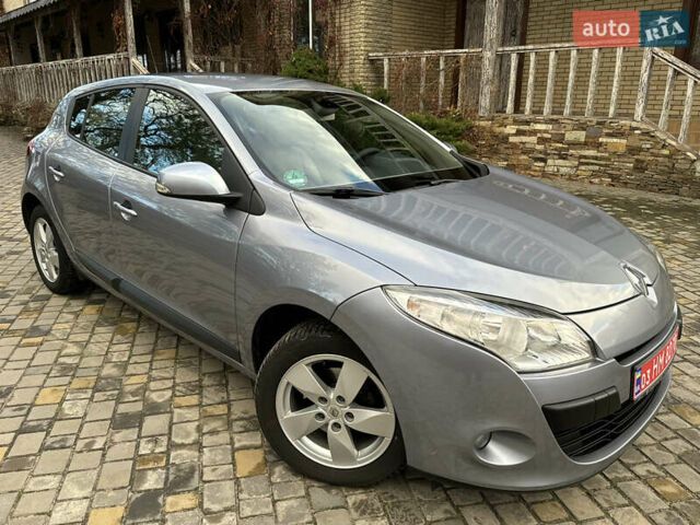 Серый Рено Меган, объемом двигателя 1.6 л и пробегом 153 тыс. км за 7650 $, фото 16 на Automoto.ua