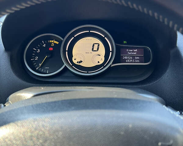 Рено Меган 2008 в Владимир-Волынский на Automoto.ua Серый Рено Меган, объемом двигателя 1.5 л и пробегом 248 тыс. км за 6100 $, фото 13 на Automoto.ua