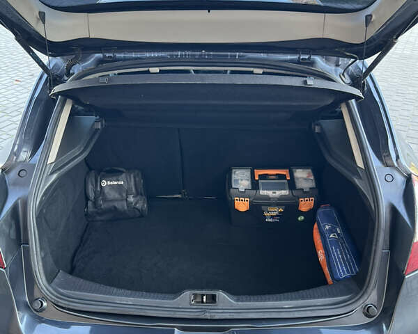 Рено Меган 2008 в Владимир-Волынский на Automoto.ua Серый Рено Меган, объемом двигателя 1.5 л и пробегом 248 тыс. км за 6100 $, фото 10 на Automoto.ua