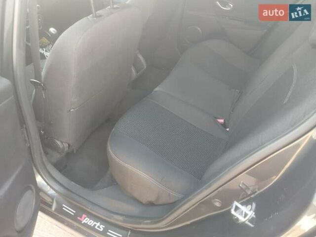 Рено Меган 2008 в Днепре (Днепропетровске) на Automoto.ua Серый Рено Меган, объемом двигателя 1.46 л и пробегом 330 тыс. км за 6500 $, фото 5 на Automoto.ua