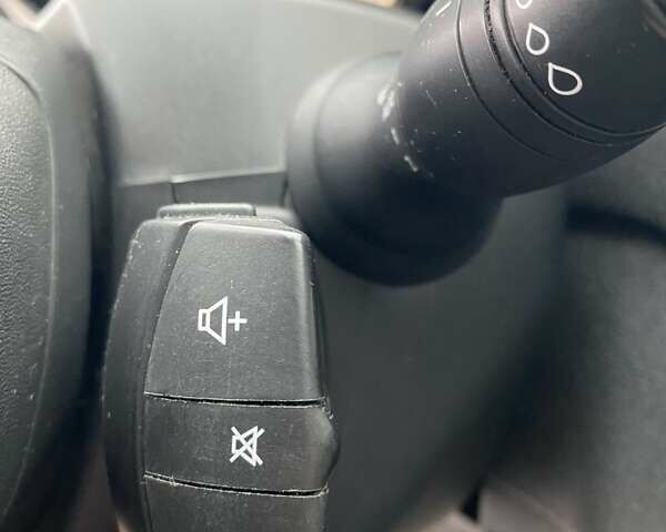 Сірий Рено Меган, об'ємом двигуна 1.6 л та пробігом 203 тис. км за 7450 $, фото 20 на Automoto.ua