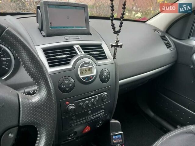 Сірий Рено Меган, об'ємом двигуна 1.6 л та пробігом 224 тис. км за 4990 $, фото 17 на Automoto.ua