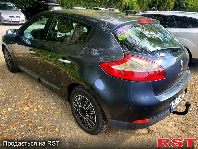 Сірий Рено Меган, об'ємом двигуна 1.5 л та пробігом 275 тис. км за 4100 $, фото 1 на Automoto.ua