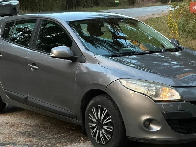 Сірий Рено Меган, об'ємом двигуна 1.5 л та пробігом 400 тис. км за 4500 $, фото 4 на Automoto.ua