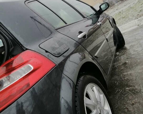 Серый Рено Меган, объемом двигателя 1.87 л и пробегом 320 тыс. км за 5000 $, фото 4 на Automoto.ua