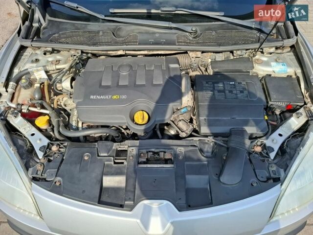 Серый Рено Меган, объемом двигателя 1.9 л и пробегом 204 тыс. км за 5750 $, фото 17 на Automoto.ua