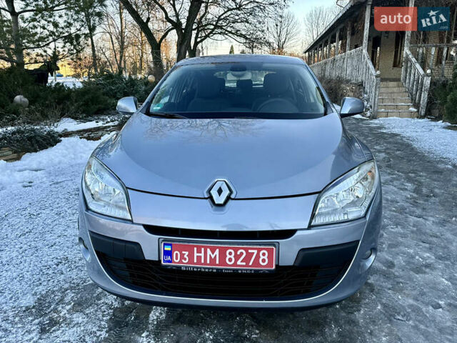 Серый Рено Меган, объемом двигателя 1.6 л и пробегом 153 тыс. км за 7550 $, фото 6 на Automoto.ua