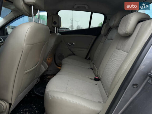 Серый Рено Меган, объемом двигателя 1.9 л и пробегом 251 тыс. км за 5500 $, фото 9 на Automoto.ua