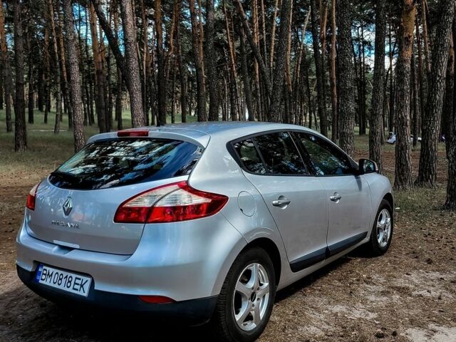 Сірий Рено Меган, об'ємом двигуна 1.6 л та пробігом 147 тис. км за 6800 $, фото 1 на Automoto.ua