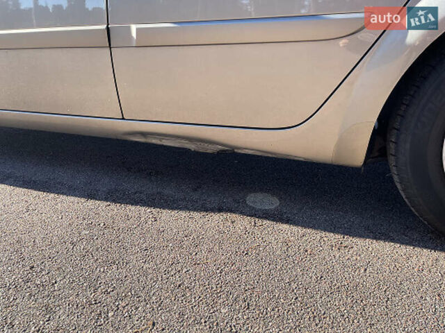 Серый Рено Меган, объемом двигателя 1.6 л и пробегом 188 тыс. км за 4400 $, фото 13 на Automoto.ua