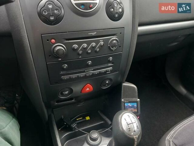 Сірий Рено Меган, об'ємом двигуна 1.6 л та пробігом 224 тис. км за 4990 $, фото 18 на Automoto.ua