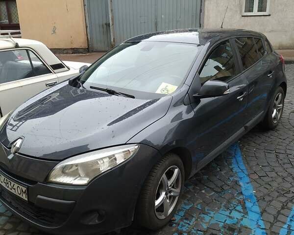 Сірий Рено Меган, об'ємом двигуна 1.6 л та пробігом 295 тис. км за 6900 $, фото 2 на Automoto.ua
