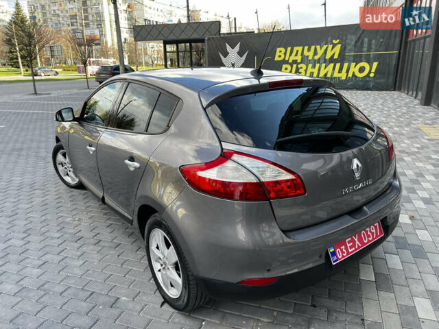 Сірий Рено Меган, об'ємом двигуна 1.6 л та пробігом 198 тис. км за 6750 $, фото 6 на Automoto.ua