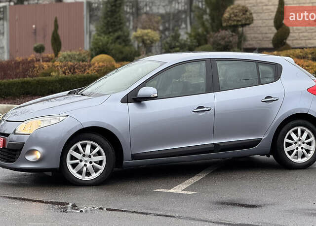 Серый Рено Меган, объемом двигателя 1.6 л и пробегом 193 тыс. км за 5999 $, фото 7 на Automoto.ua