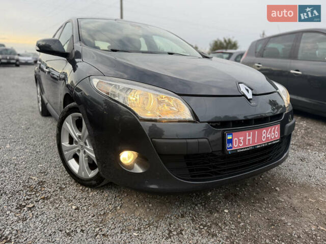 Сірий Рено Меган, об'ємом двигуна 2 л та пробігом 160 тис. км за 7499 $, фото 3 на Automoto.ua