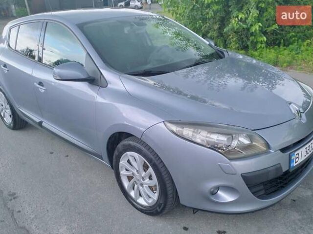 Серый Рено Меган, объемом двигателя 1.6 л и пробегом 234 тыс. км за 7500 $, фото 3 на Automoto.ua