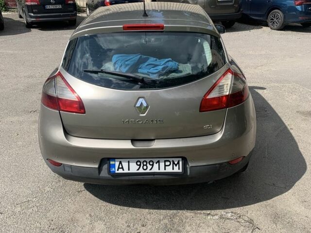 Сірий Рено Меган, об'ємом двигуна 1.5 л та пробігом 321 тис. км за 5500 $, фото 4 на Automoto.ua
