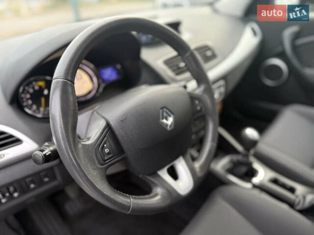 Сірий Рено Меган, об'ємом двигуна 2 л та пробігом 160 тис. км за 7499 $, фото 23 на Automoto.ua