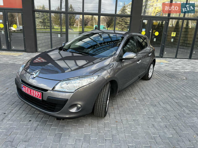 Сірий Рено Меган, об'ємом двигуна 1.6 л та пробігом 198 тис. км за 6750 $, фото 10 на Automoto.ua