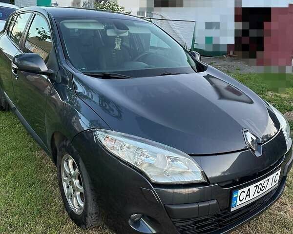 Серый Рено Меган, объемом двигателя 1.5 л и пробегом 268 тыс. км за 6000 $, фото 14 на Automoto.ua