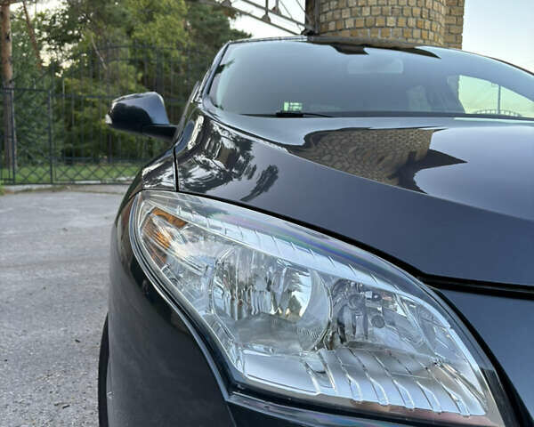 Сірий Рено Меган, об'ємом двигуна 1.6 л та пробігом 186 тис. км за 6700 $, фото 9 на Automoto.ua