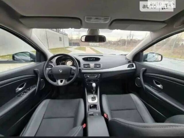Серый Рено Меган, объемом двигателя 2 л и пробегом 250 тыс. км за 7500 $, фото 1 на Automoto.ua