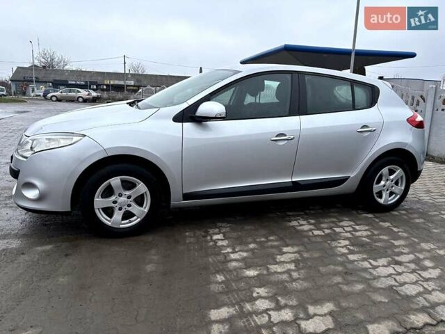 Сірий Рено Меган, об'ємом двигуна 1.6 л та пробігом 265 тис. км за 6100 $, фото 10 на Automoto.ua