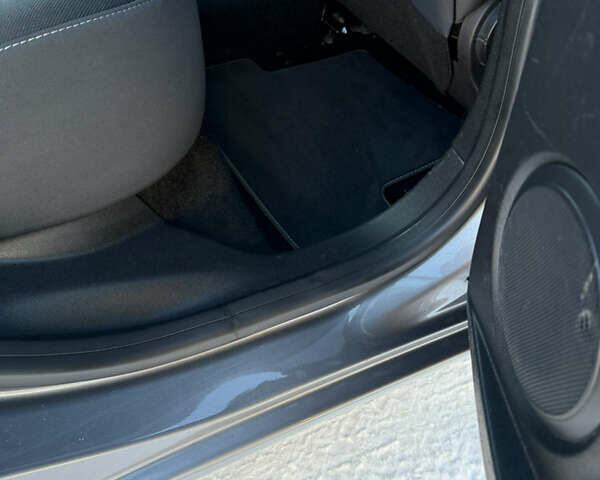 Сірий Рено Меган, об'ємом двигуна 1.6 л та пробігом 193 тис. км за 6700 $, фото 40 на Automoto.ua