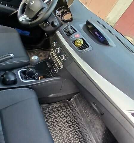 Сірий Рено Меган, об'ємом двигуна 1.46 л та пробігом 248 тис. км за 6000 $, фото 8 на Automoto.ua