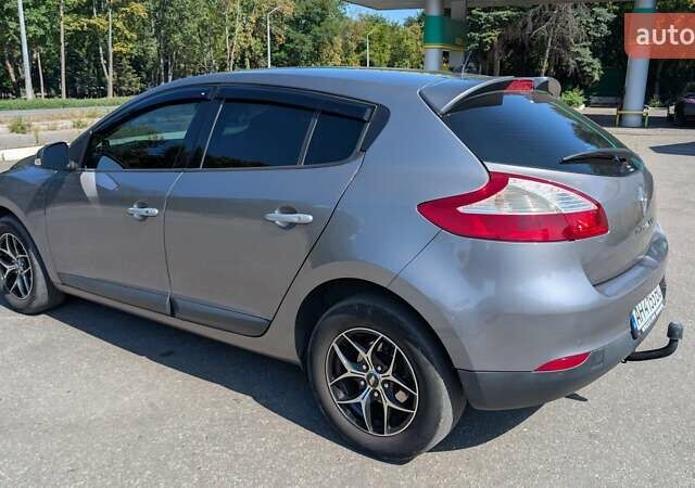 Рено Меган 2009 у Дніпро (Дніпропетровську) на Automoto.ua Сірий Рено Меган, об'ємом двигуна 1.5 л та пробігом 282 тис. км за 6300 $, фото 5 на Automoto.ua