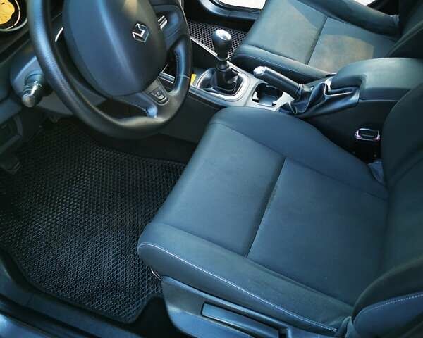 Сірий Рено Меган, об'ємом двигуна 1.5 л та пробігом 259 тис. км за 5900 $, фото 11 на Automoto.ua