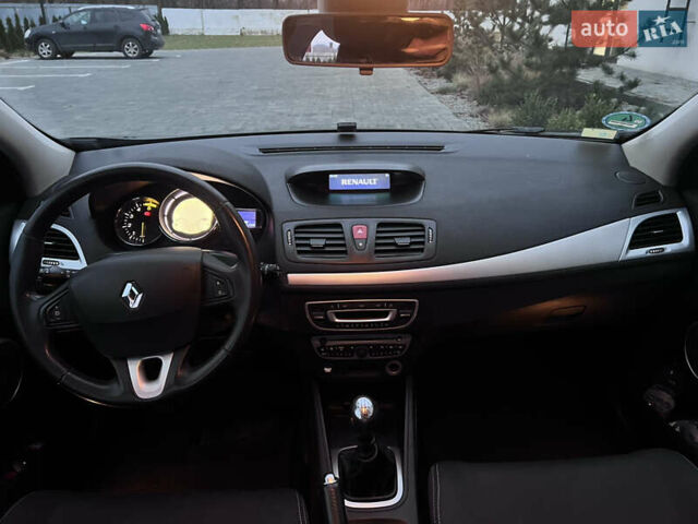 Серый Рено Меган, объемом двигателя 1.5 л и пробегом 249 тыс. км за 5900 $, фото 12 на Automoto.ua