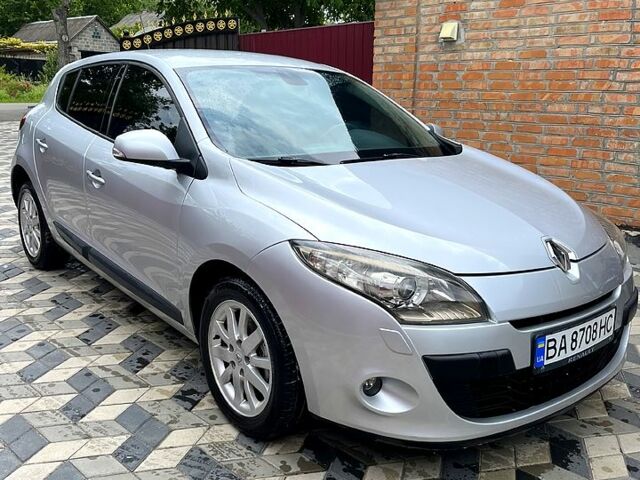 Сірий Рено Меган, об'ємом двигуна 1.5 л та пробігом 223 тис. км за 6800 $, фото 5 на Automoto.ua