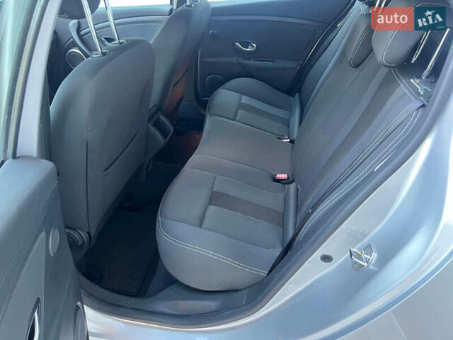 Серый Рено Меган, объемом двигателя 1.6 л и пробегом 144 тыс. км за 6699 $, фото 20 на Automoto.ua