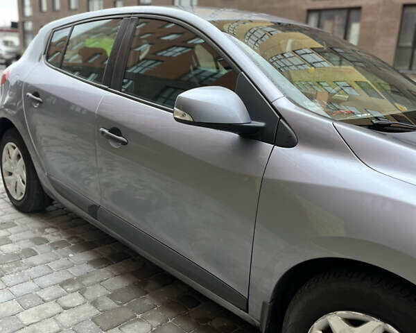 Серый Рено Меган, объемом двигателя 1.46 л и пробегом 333 тыс. км за 5200 $, фото 6 на Automoto.ua