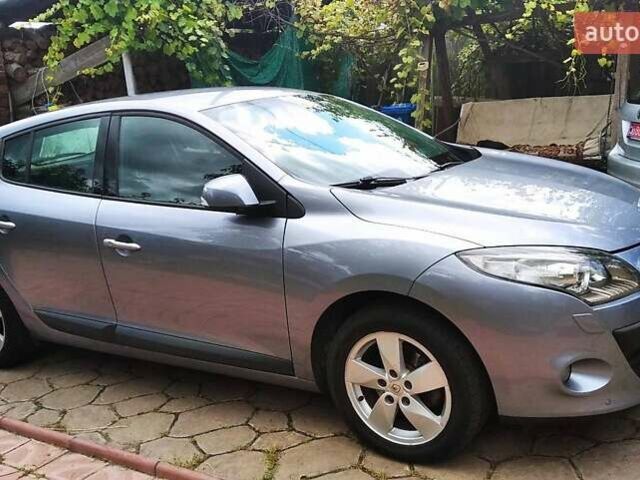 Сірий Рено Меган, об'ємом двигуна 1.6 л та пробігом 193 тис. км за 6799 $, фото 1 на Automoto.ua