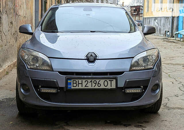 Сірий Рено Меган, об'ємом двигуна 1.5 л та пробігом 245 тис. км за 7200 $, фото 5 на Automoto.ua