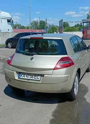 Серый Рено Меган, объемом двигателя 1.6 л и пробегом 145 тыс. км за 5999 $, фото 2 на Automoto.ua